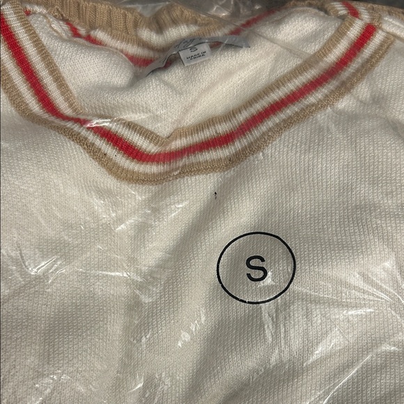Polagram Sweaters - Polagram Cream Sweater with Red and Tan Accents